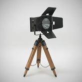 Adjustable spotlight tripod lamp for home décor